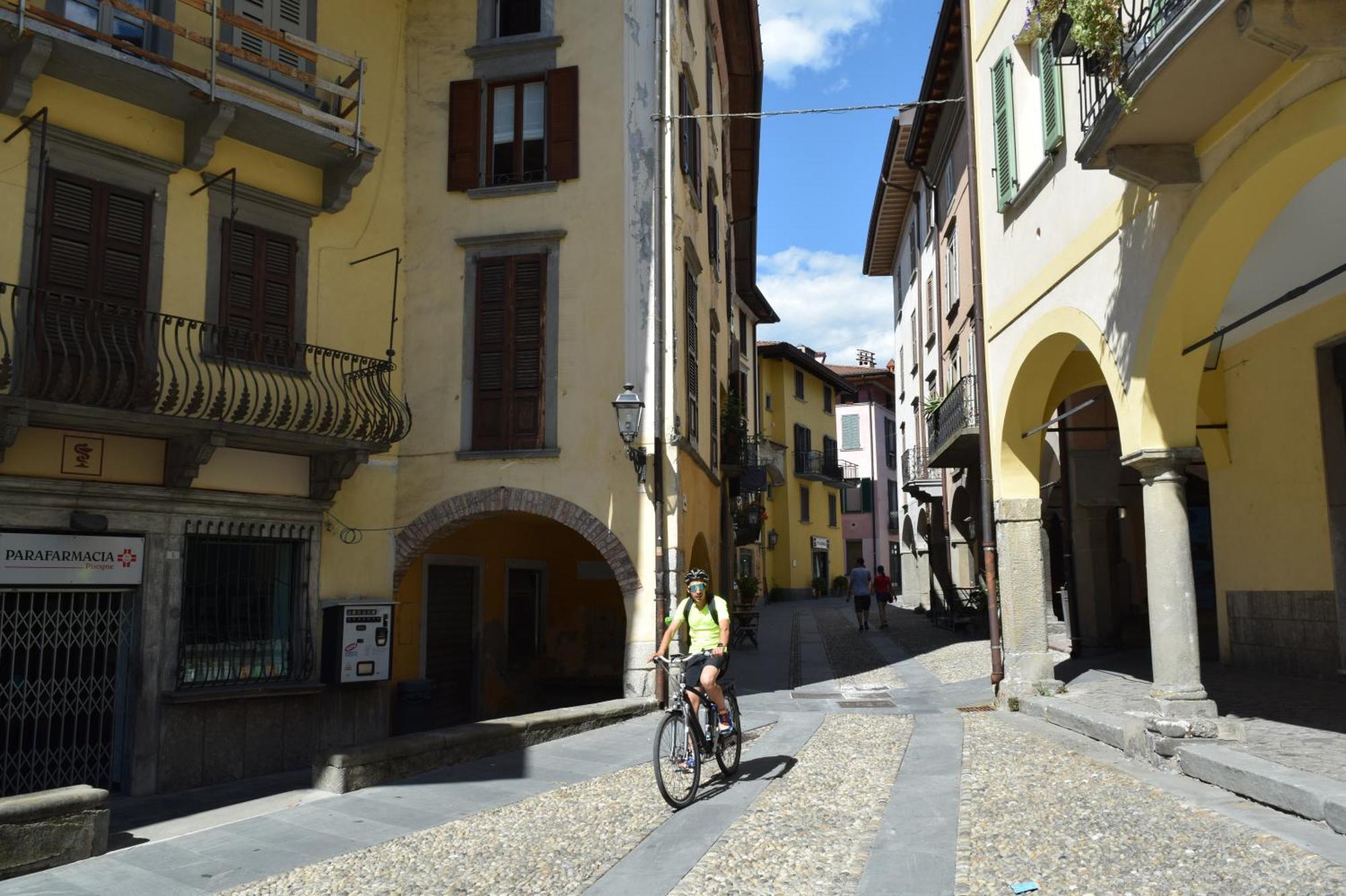 Aros Mountain Lake Iseo Hospitaliy Pisogne Exterior photo